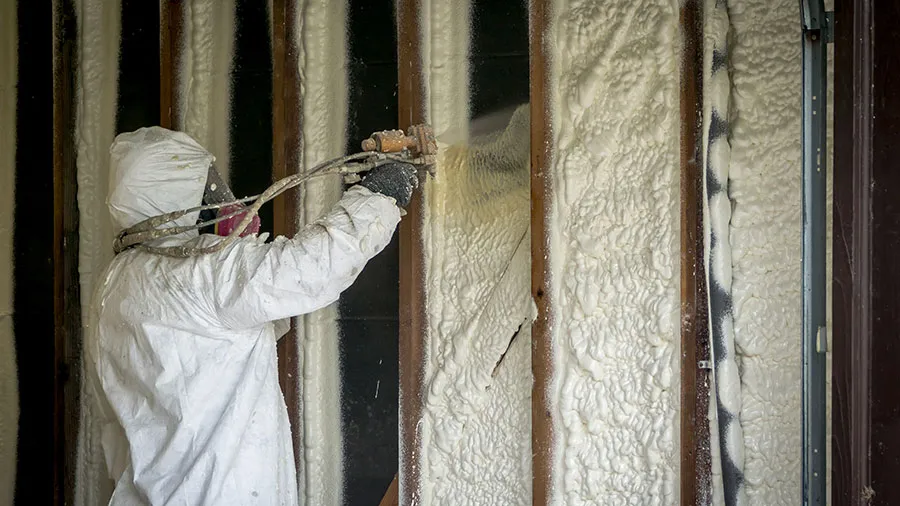 How Can A Spray Foam Insulation Contractor Serve Raleigh, NC Buildings?
