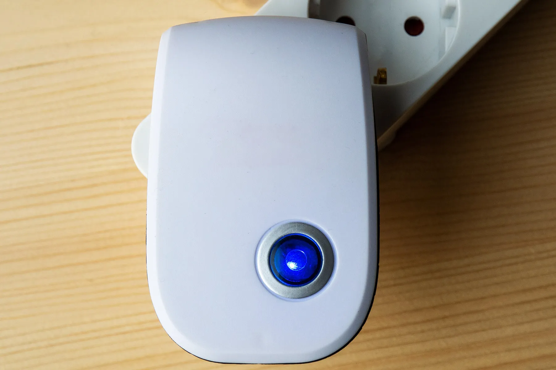 Ультразвуковой отпугиватель мышей