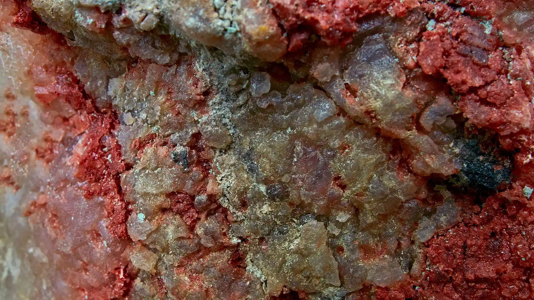 Залежи калийной соли, из которой производят удобрения