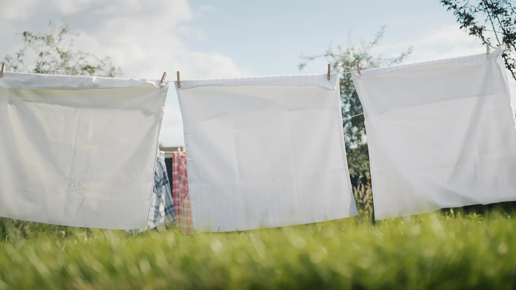 Сушка постельного белья на улице