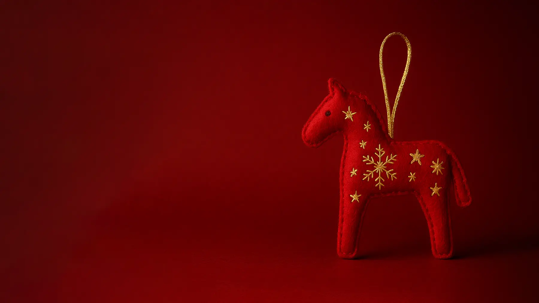 Как сделать елочную игрушку-лошадку своими руками