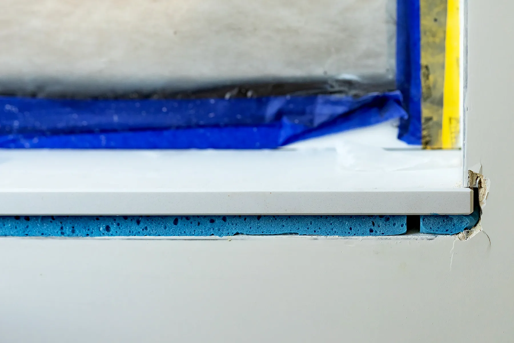 Утепление подоконника