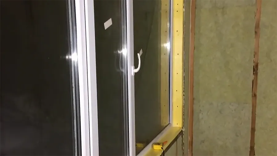 Утепление откосов пластикового окна