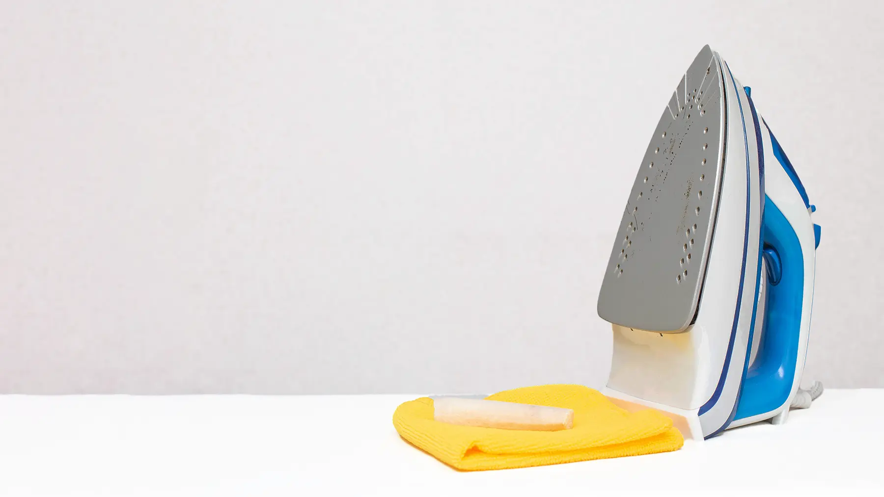 Как почистить утюг в домашних условиях