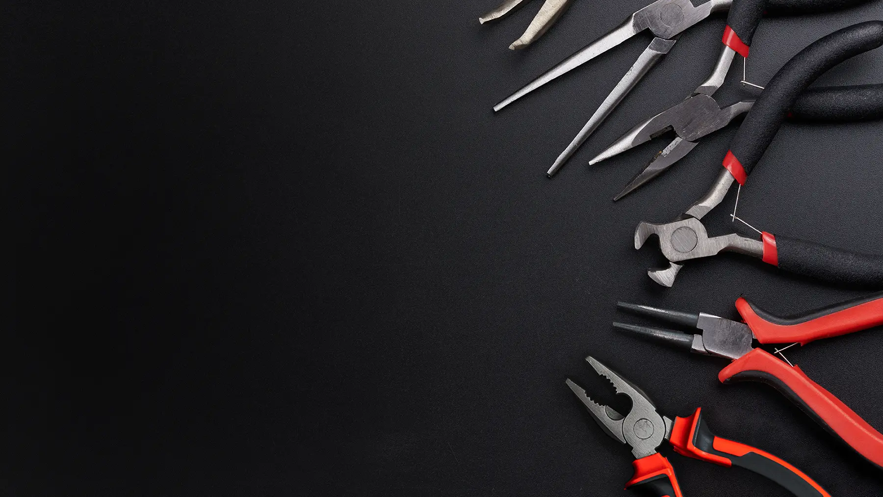 Чем пассатижи отличаются от плоскогубцев