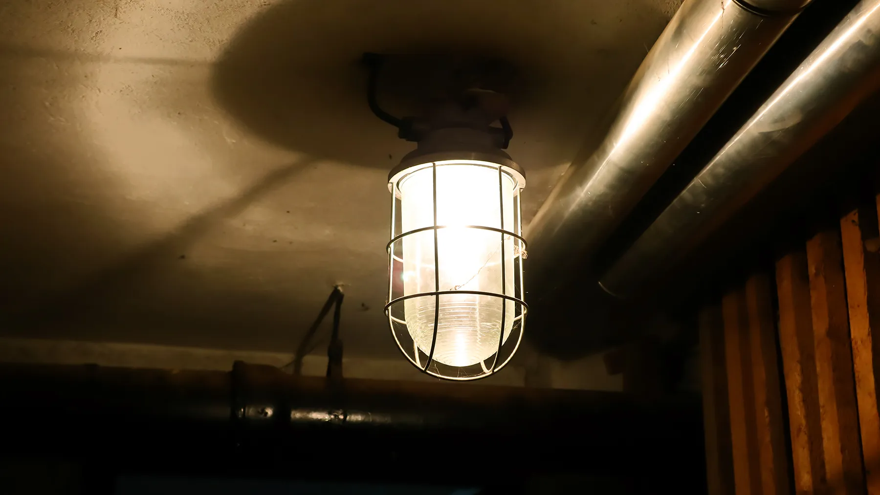 Освещение в погребе