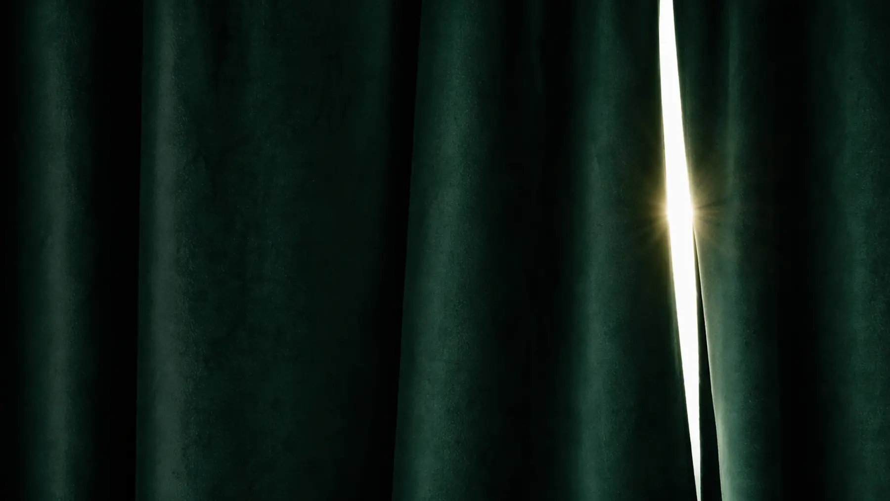 Все, что нужно знать о шторах блэкаут