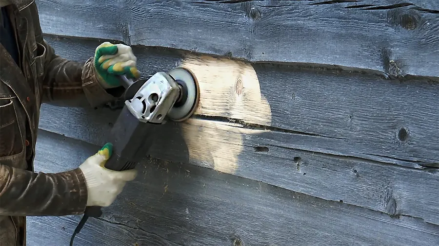 Очистка и устранение дефектов на стенах