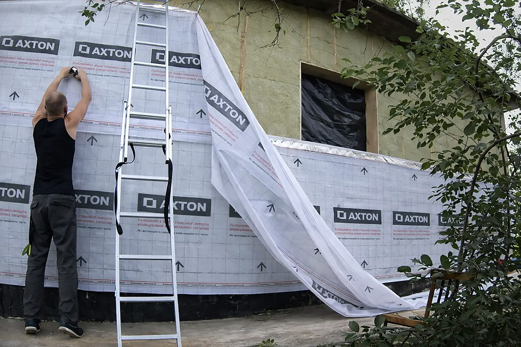 Монтаж ветро-влагозащитной мембраны