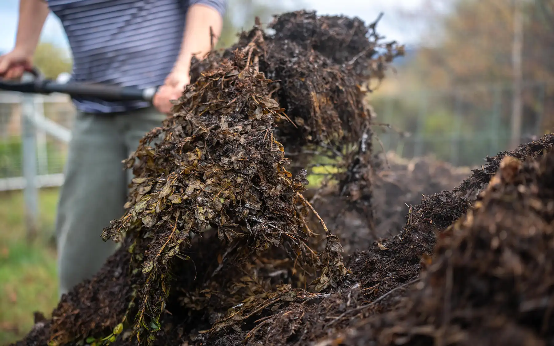 Перемешивание компоста