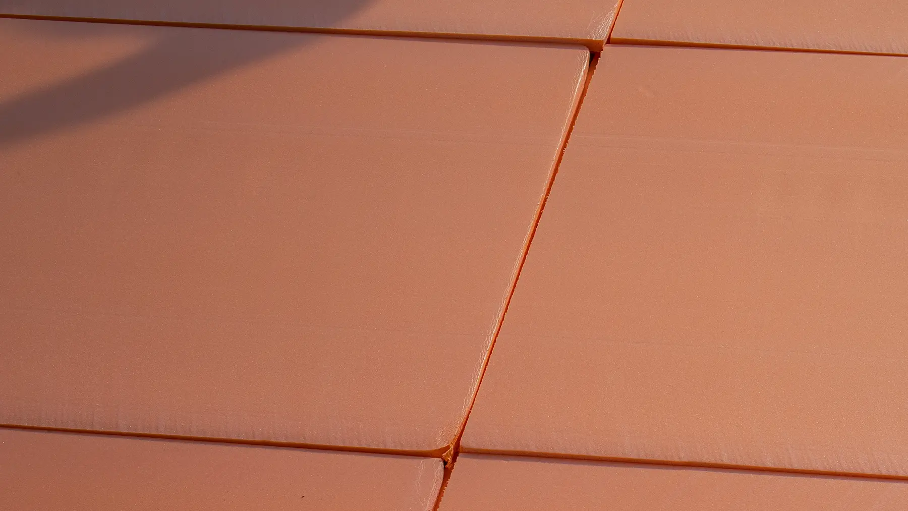 Чем и как утеплить пол в деревянном доме